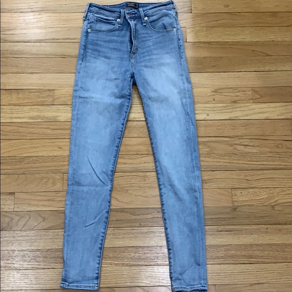 Abercrombie & Fitch Super Skinny Jeans